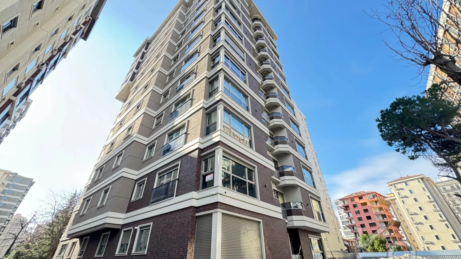 Academy Göztepe Bağdat Caddesi̇ne 10dk 80m2 Net 2 Oda 1 Salon Sifir Bi̇na