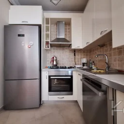 Laci̇vertcadde Göztepe Bağdat Cd.yakini̇ 55m² Net 1+1