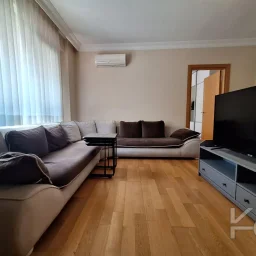 Laci̇vertcadde Göztepe Bağdat Cd.yakini̇ 55m² Net 1+1