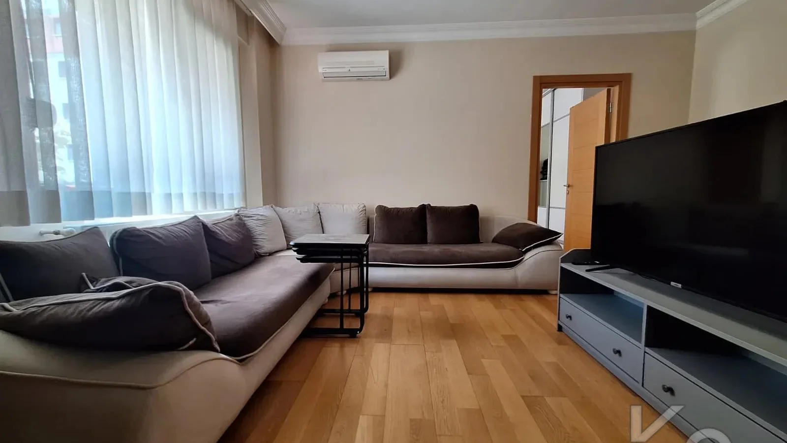 Laci̇vertcadde Göztepe Bağdat Cd.yakini̇ 55m² Net 1+1
