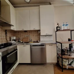 Laci̇vertcadde Göztepe Bağdat Cd.yakini̇ 55m² Net 1+1