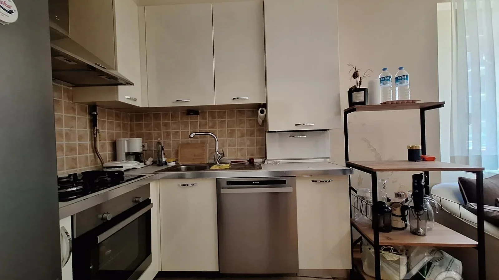 Laci̇vertcadde Göztepe Bağdat Cd.yakini̇ 55m² Net 1+1