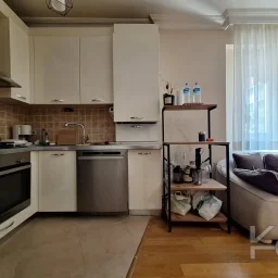 Laci̇vertcadde Göztepe Bağdat Cd.yakini̇ 55m² Net 1+1