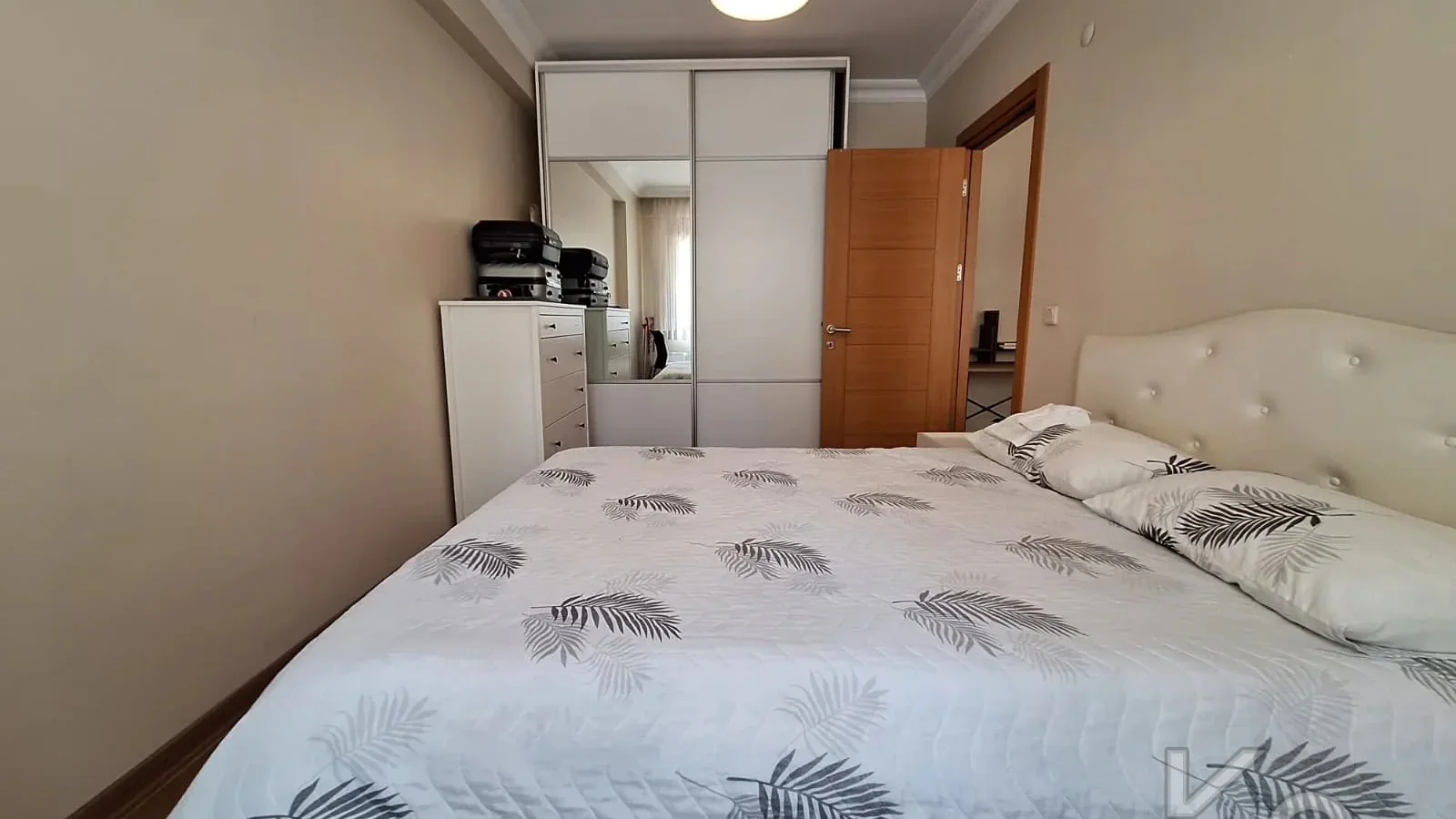 Laci̇vertcadde Göztepe Bağdat Cd.yakini̇ 55m² Net 1+1