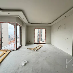 Laci̇vertcadde  Göztepe'de Yasal Ebeveyn'li Balkonlu 115m² 3+1