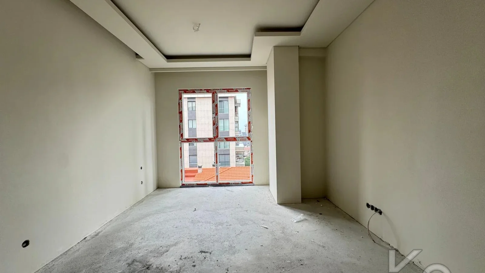 Laci̇vertcadde  Göztepe'de Yasal Ebeveyn'li Balkonlu 115m² 3+1