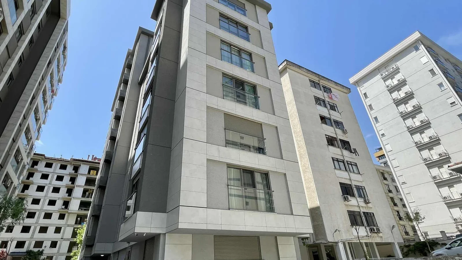 Sağlam'dan Caddebostan Hamam Sokak Katta Tek 116m2 Net Satılık