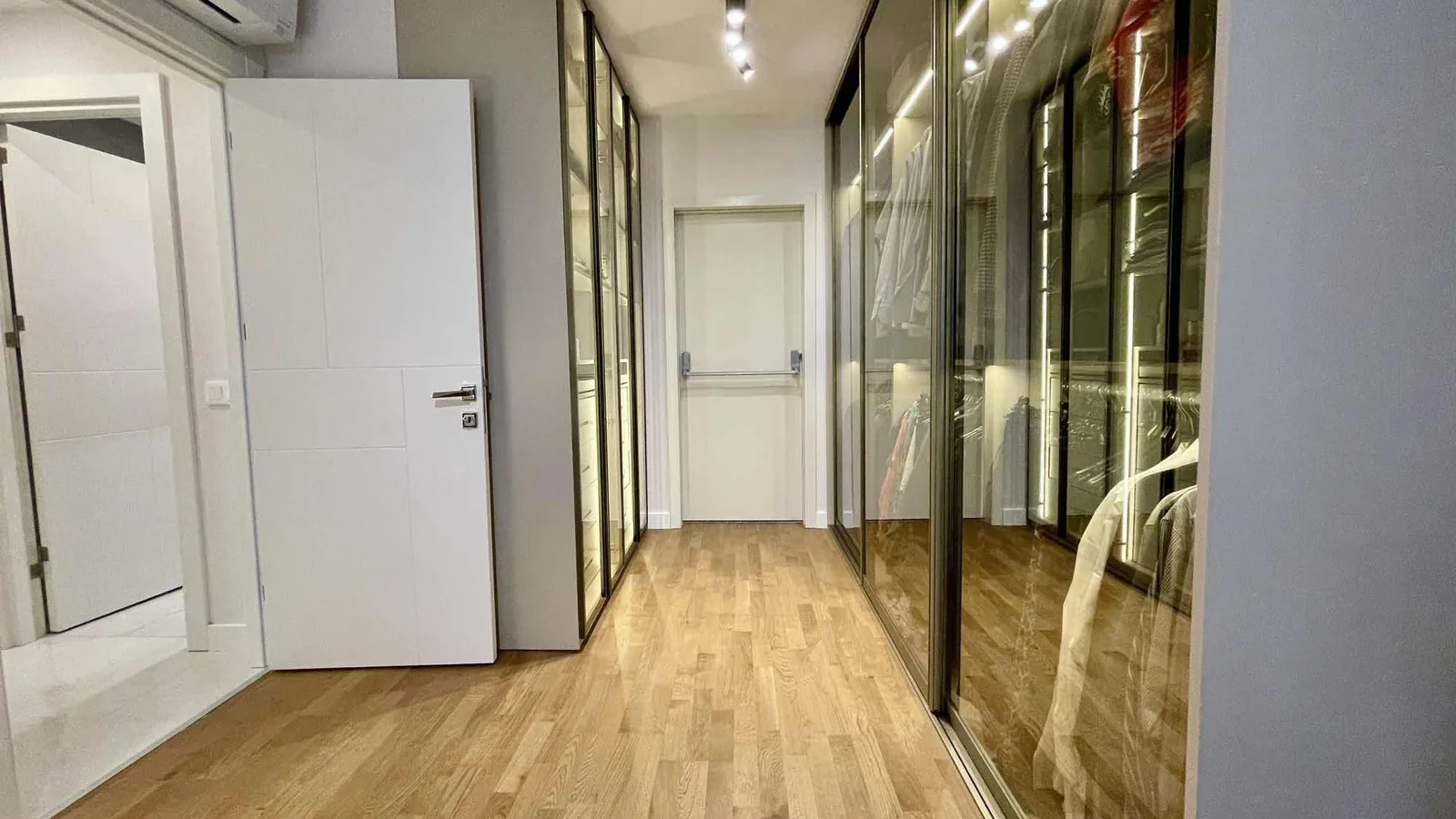 Sağlam'dan Caddebostan Hamam Sokak Katta Tek 116m2 Net Satılık