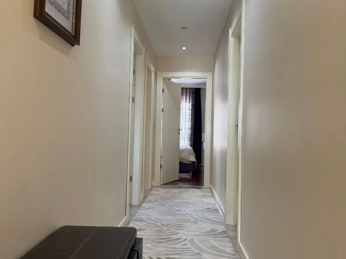 Laci̇vertcadde Caddebostan Bağdat Cd. Paraleli̇ 115 M² Net 3+1