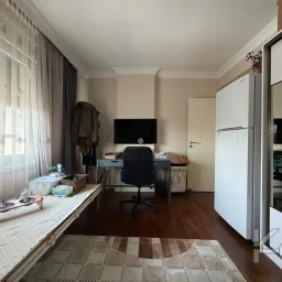 Laci̇vertcadde Caddebostan Bağdat Cd. Paraleli̇ 115 M² Net 3+1