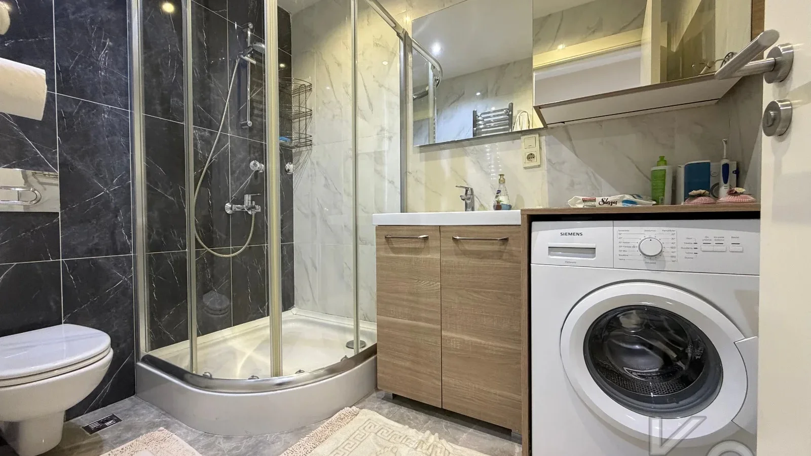 Laci̇vertcadde Caddebostan Bağdat Cd. Paraleli̇ 115 M² Net 3+1
