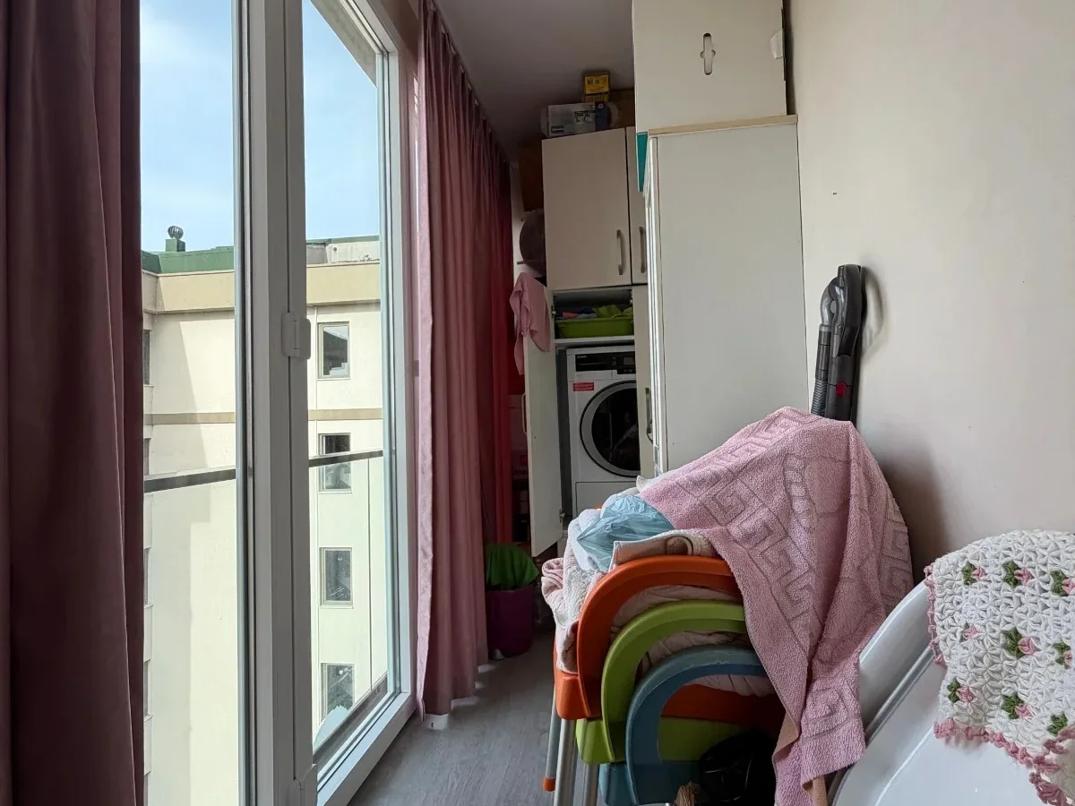 Laci̇vertcadde Caddebostan Bağdat Cd. Paraleli̇ 115 M² Net 3+1