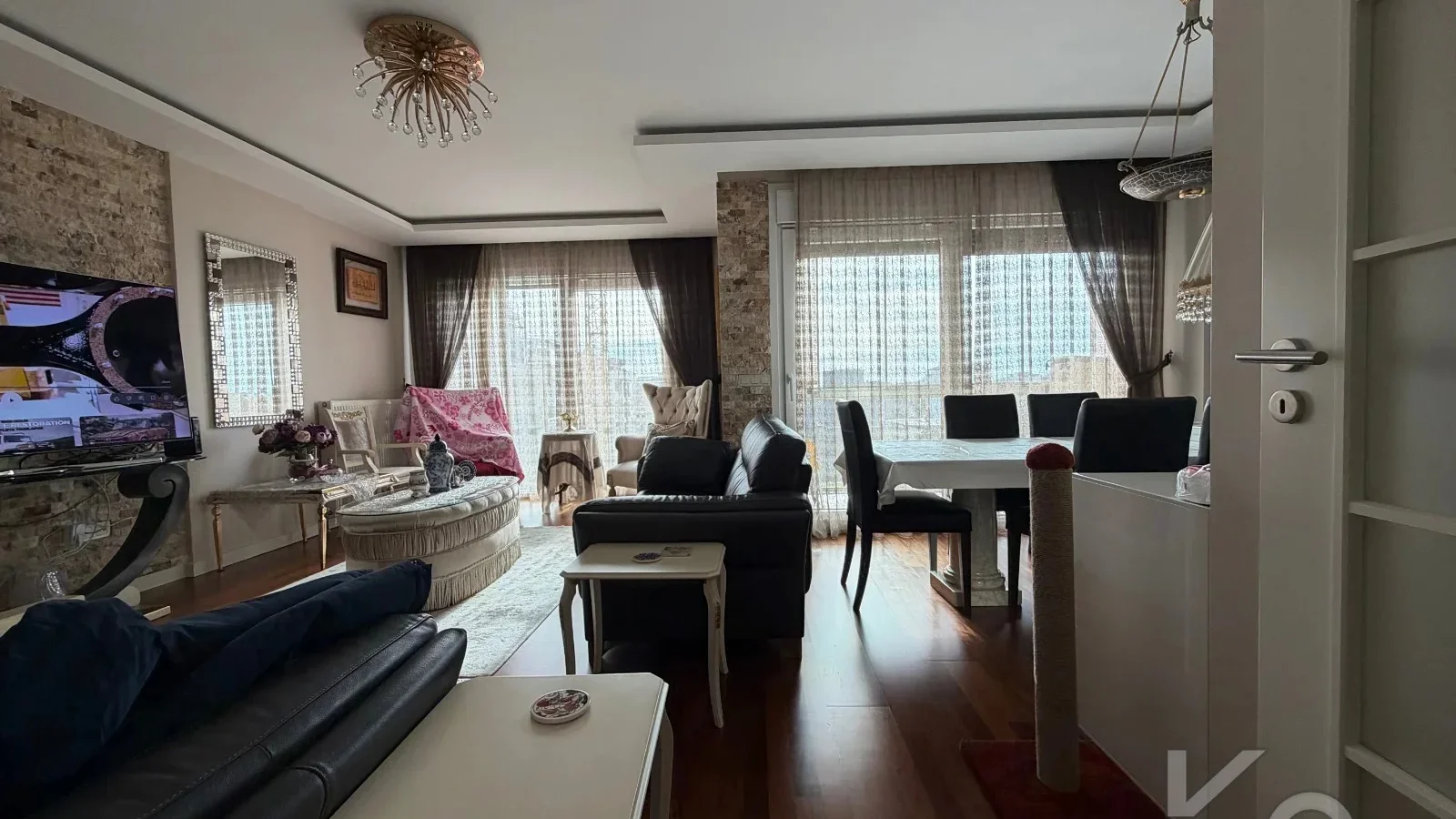 Laci̇vertcadde Caddebostan Bağdat Cd. Paraleli̇ 115 M² Net 3+1