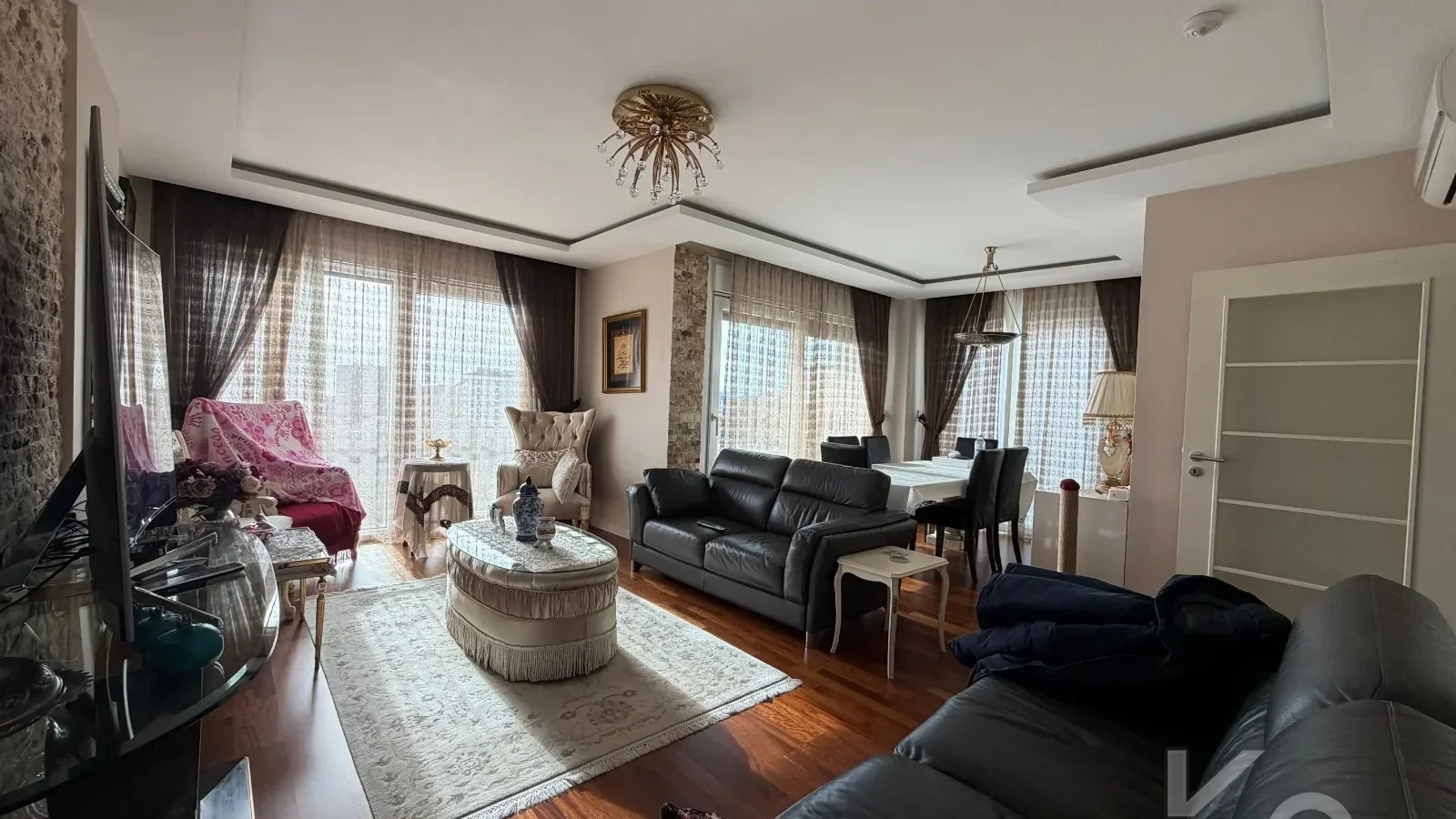 Laci̇vertcadde Caddebostan Bağdat Cd. Paraleli̇ 115 M² Net 3+1