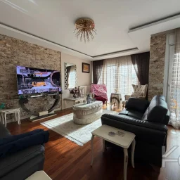 Laci̇vertcadde Caddebostan Bağdat Cd. Paraleli̇ 115 M² Net 3+1