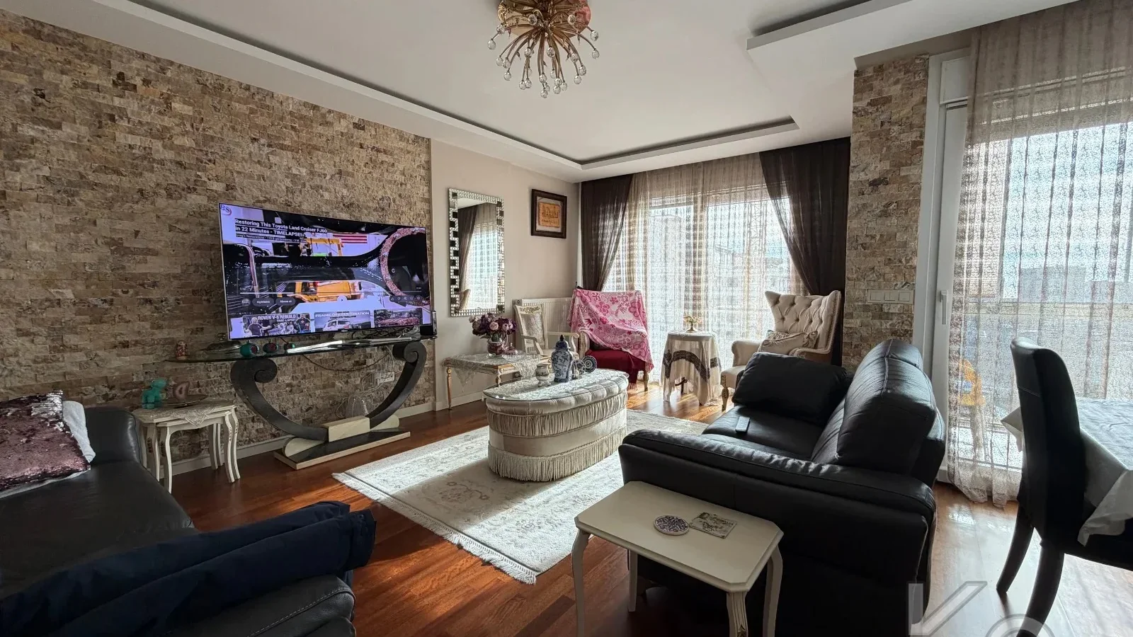 Laci̇vertcadde Caddebostan Bağdat Cd. Paraleli̇ 115 M² Net 3+1