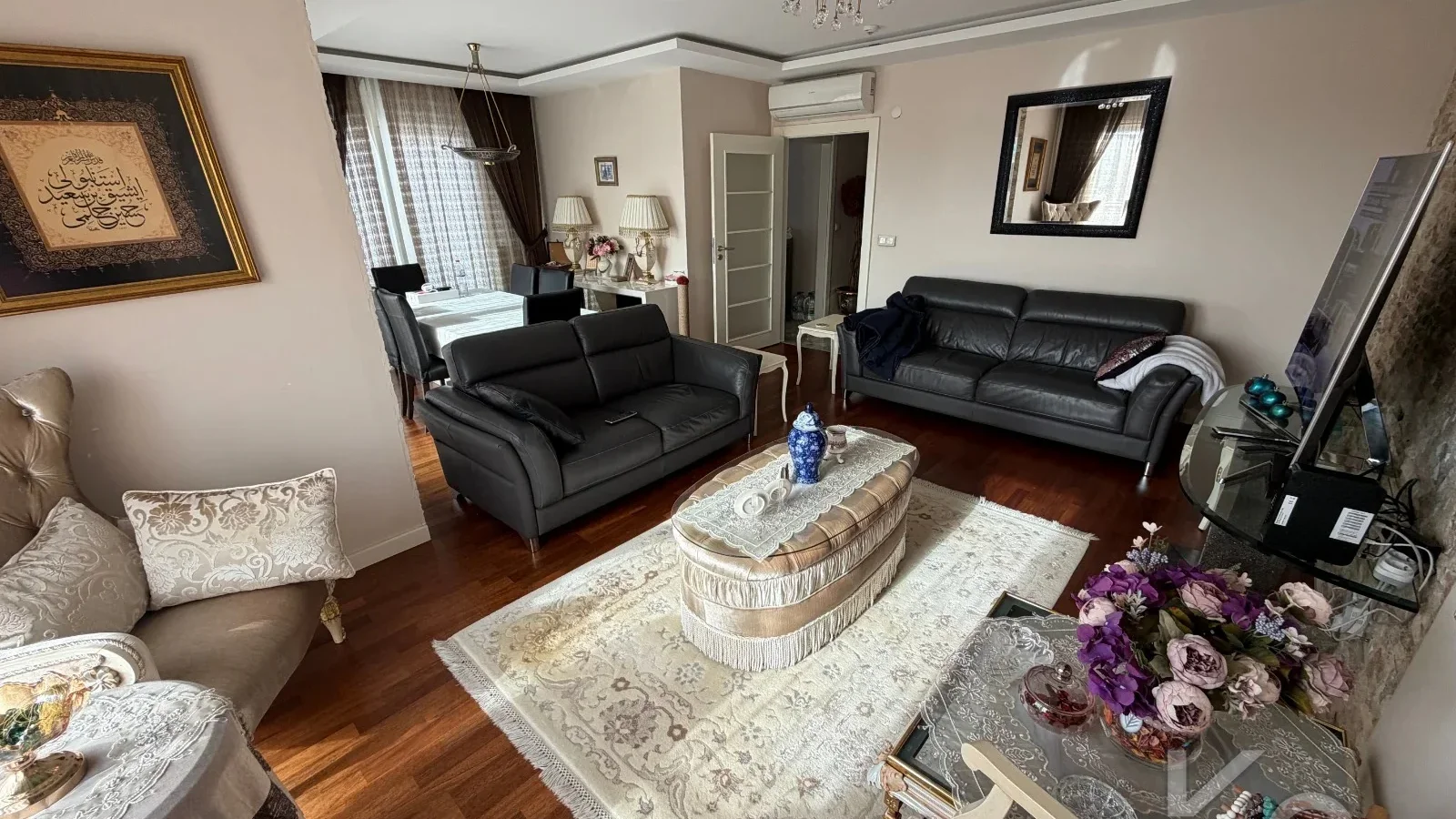 Laci̇vertcadde Caddebostan Bağdat Cd. Paraleli̇ 115 M² Net 3+1