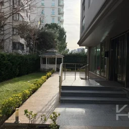 Laci̇vertcadde Caddebostan Bağdat Cd. Paraleli̇ 115 M² Net 3+1