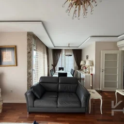 Laci̇vertcadde Caddebostan Bağdat Cd. Paraleli̇ 115 M² Net 3+1
