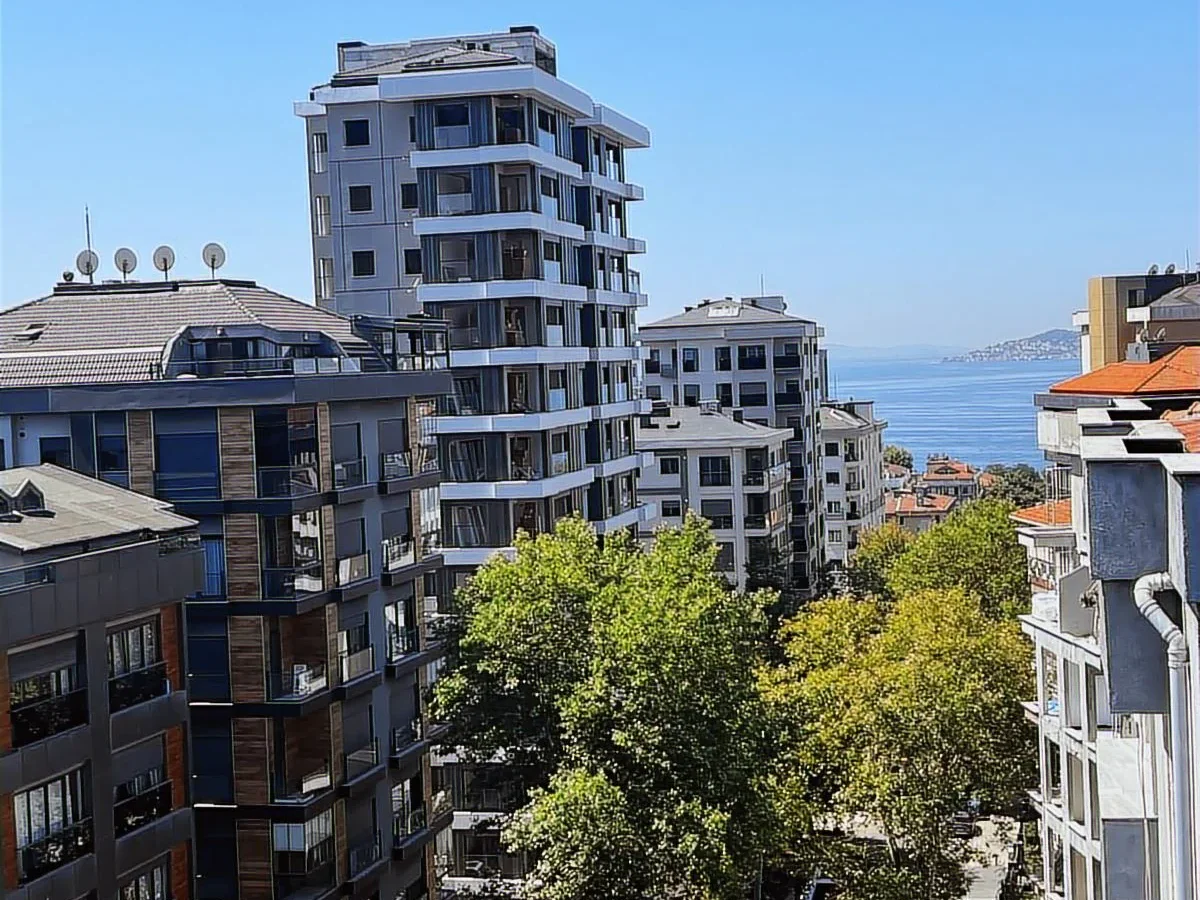 Mutluol Proje'den Bostancı'da Çok Merkezi Sıfır 4+1 Ferah Daire