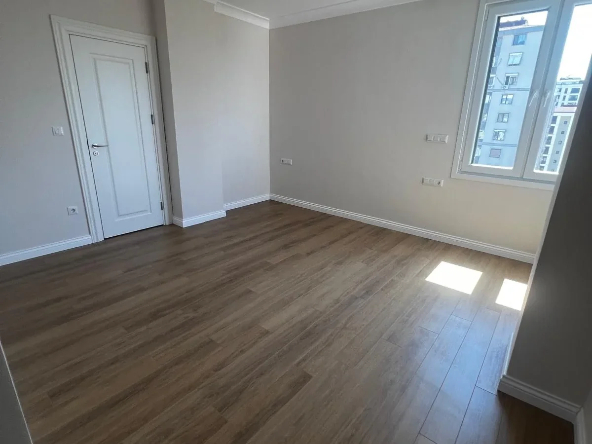 Mutluol Proje'den Bostancı'da Çok Merkezi Sıfır 4+1 Ferah Daire