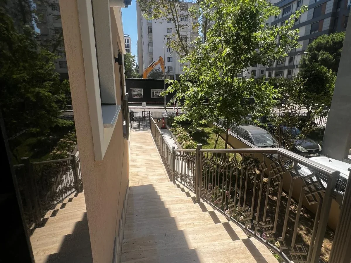 Mutluol Proje'den Bostancı'da Çok Merkezi Sıfır 4+1 Ferah Daire